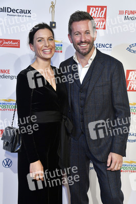 Goldene Bild der Frau 2021 in Hamburg