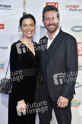 Goldene Bild der Frau 2021 in Hamburg