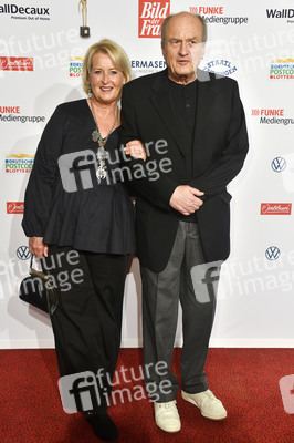 Goldene Bild der Frau 2021 in Hamburg