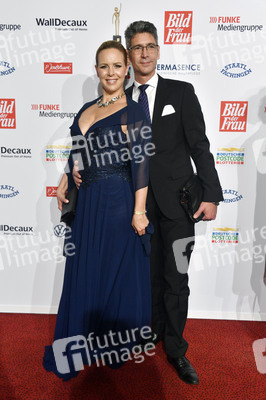 Goldene Bild der Frau 2021 in Hamburg