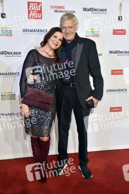 Goldene Bild der Frau 2021 in Hamburg