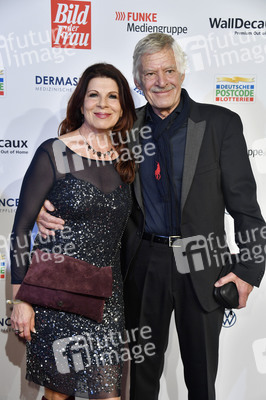 Goldene Bild der Frau 2021 in Hamburg