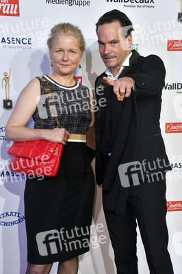 Goldene Bild der Frau 2021 in Hamburg