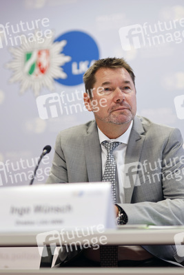 Pressetermin 'Hinweistelefon - Sexueller Missbrauch von Kindern und Jugendlichen' in Düsseldorf