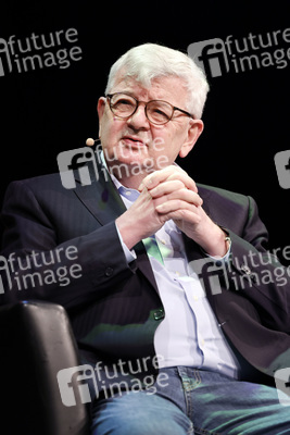 Joschka Fischer auf der lit.Cologne Sonderedition in Köln