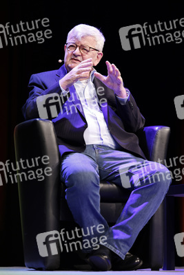 Joschka Fischer auf der lit.Cologne Sonderedition in Köln