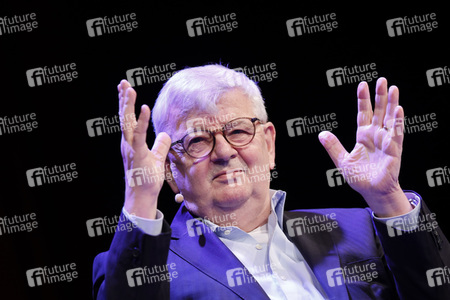 Joschka Fischer auf der lit.Cologne Sonderedition in Köln