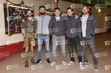 Doppelkonzert Roland Hefter mit Isarrider & DeSchoWieda in München