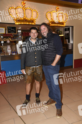 Doppelkonzert Roland Hefter mit Isarrider & DeSchoWieda in München