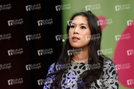 Mai Thi Nguyen-Kim und Louis Klamroth auf der lit.Cologne Sonderedition in Köln