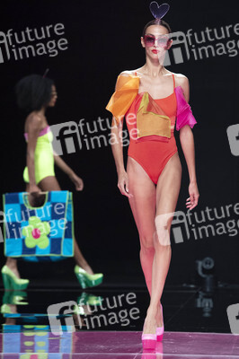 Agatha Ruiz de la Prada Fashion Show auf der Gran Canaria Swim Week in Maspalomas