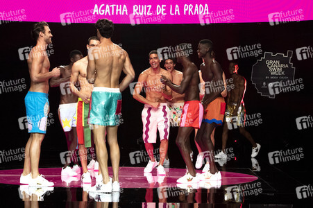 Agatha Ruiz de la Prada Fashion Show auf der Gran Canaria Swim Week in Maspalomas
