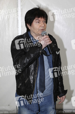 Show zur Einweihung des Achim-Mentzel-Weg in Cottbus