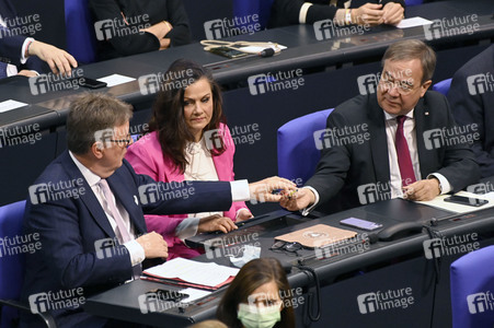 Konstituierende Sitzung des 20. Deutschen Bundestages in Berlin