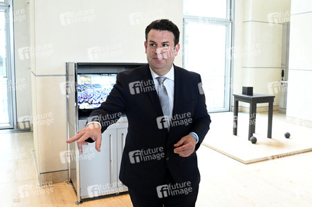 Konstituierende Sitzung des 20. Deutschen Bundestages in Berlin