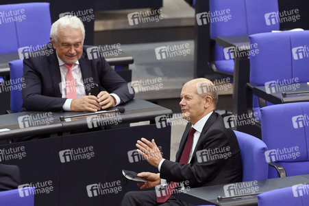 Konstituierende Sitzung des 20. Deutschen Bundestages in Berlin