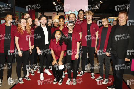 Eröffnung Friends Cup Charity Shop in Hamburg