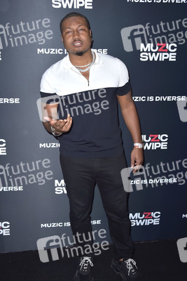 Swipe Night Launch Event in Los Angeles