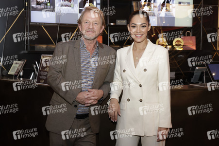 Filmpremiere 'Contra' in Frankfurt