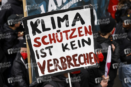 Demo gegen das NRW-Versammlungsgesetz in Köln