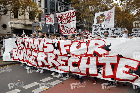 Demo gegen das NRW-Versammlungsgesetz in Köln