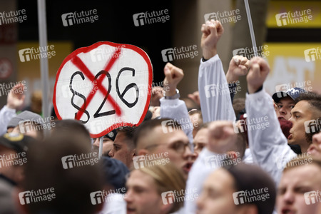 Demo gegen das NRW-Versammlungsgesetz in Köln