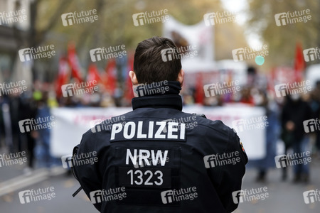 Demo gegen das NRW-Versammlungsgesetz in Köln