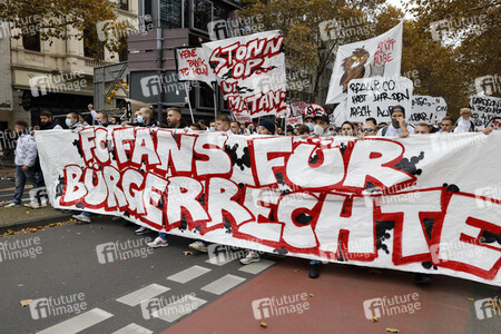 Demo gegen das NRW-Versammlungsgesetz in Köln