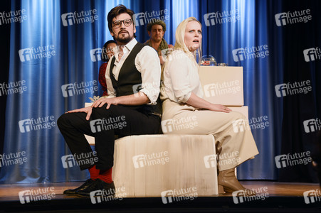 Theateraufführung 'Kasimir und Kaukasus' in München