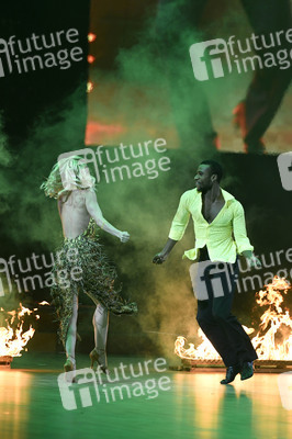 Tanzshow 'Let's Dance - Die Live-Tour 2021' in Hannover