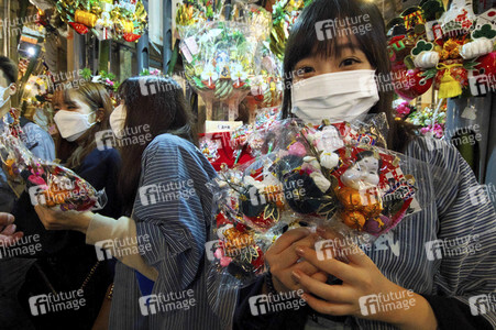 Tori-no-ichi Fest in Tokio