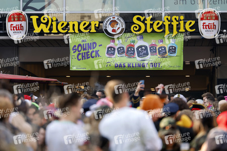 Karneval Sessionseröffnung in Köln