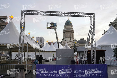 Aufbau der Weihnachtsmärkte in Berlin