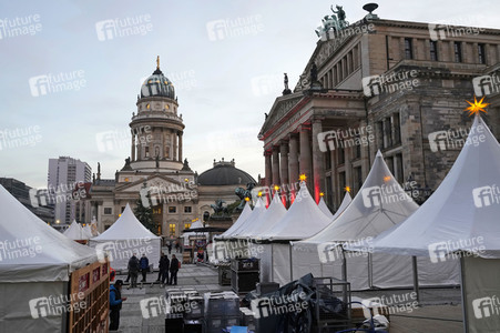 Aufbau der Weihnachtsmärkte in Berlin
