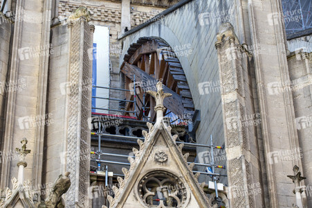 Wiederaufbau der Kathedrale Notre-Dame de Paris