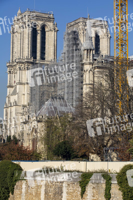Wiederaufbau der Kathedrale Notre-Dame de Paris