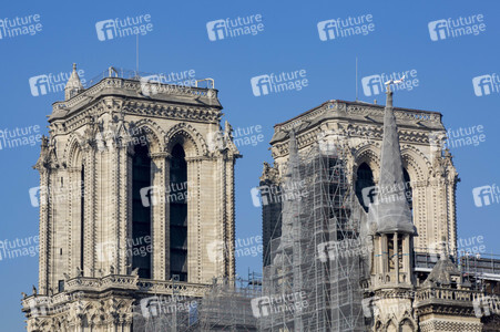Wiederaufbau der Kathedrale Notre-Dame de Paris