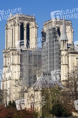 Wiederaufbau der Kathedrale Notre-Dame de Paris