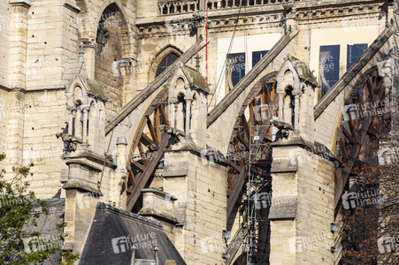 Wiederaufbau der Kathedrale Notre-Dame de Paris