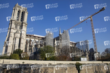 Wiederaufbau der Kathedrale Notre-Dame de Paris