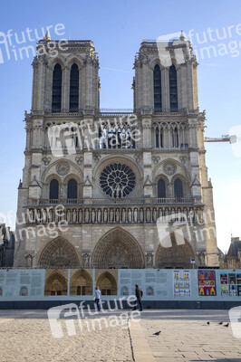 Wiederaufbau der Kathedrale Notre-Dame de Paris