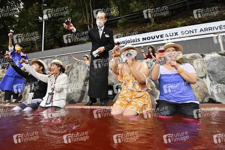 Präsentation vom Beaujolais Nouveau Wein in Hakone