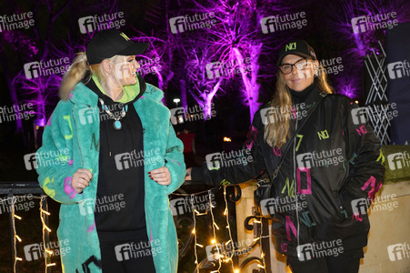 Feierliche Eröffnung von 'Weihnachten im Tierpark' in Berlin