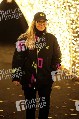 Feierliche Eröffnung von 'Weihnachten im Tierpark' in Berlin