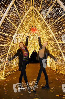 Feierliche Eröffnung von 'Weihnachten im Tierpark' in Berlin