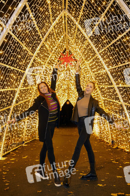 Feierliche Eröffnung von 'Weihnachten im Tierpark' in Berlin