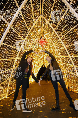 Feierliche Eröffnung von 'Weihnachten im Tierpark' in Berlin