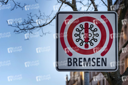 Symbolfoto Blocken, Bremsen, Boostern