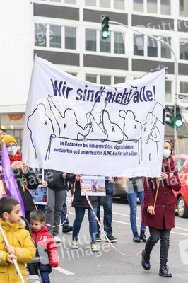 Demo zum Tag gegen Gewalt an Frauen in Düsseldorf