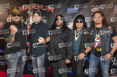 Album-Release-Party von Six Gun Sal in Long Beach